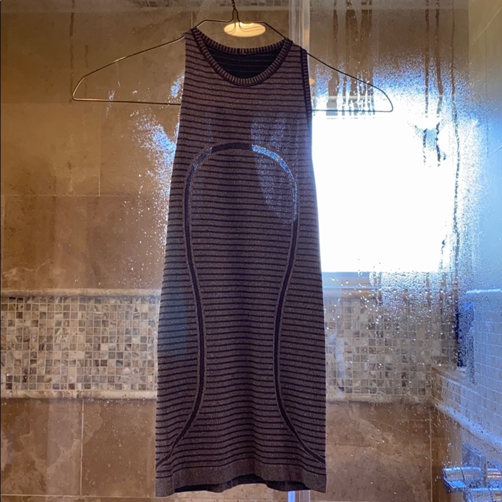 Gray lululemon tank